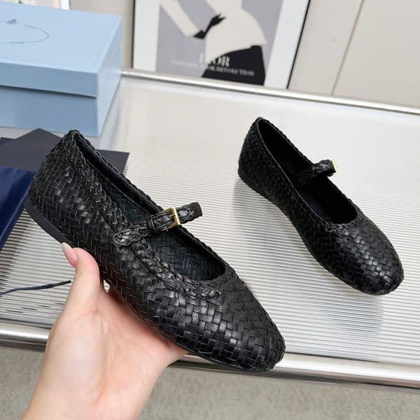 Woven leather ballerinas designer triangle sandals womens sandals high quality knitted fabric soft comfortable sheepskin lining sandals fashion brand sandals