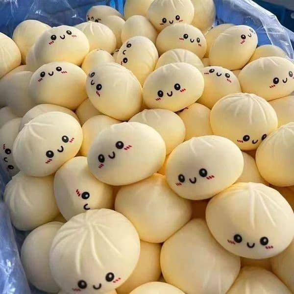 Realistic Giant Dumpling Squeeze Toy with Bamboo Steamer Soft TPR Dough Ball Decompression Fidget Toy Funny Creative Gift