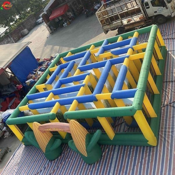 Outdoor Activities 10mLx10mWx2.2mH (33x33x7.2ft) commercial giant Inflatable maze tag arena corn farm tourism Sport Games For Sale