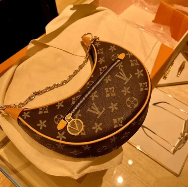 Luxury designer Loop bag Croissant bags shoulder hobo designer Purse M81098 Cosmetic half-moon baguette underarm Handbag crossbody Metal Chain Collection