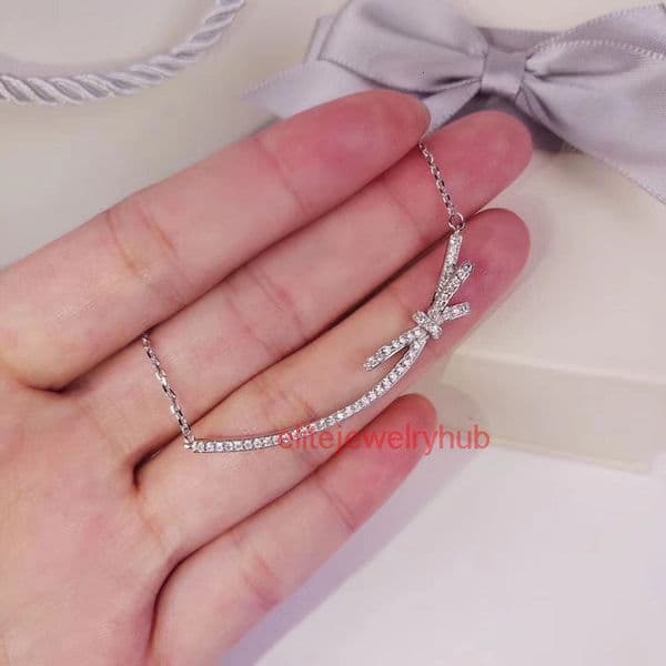 Designer CC Necklace Channels Jewerly C brand small bow necklace with smiley face thickly plated with 18K gold and white gold full of diamonds smiley face pendant coll