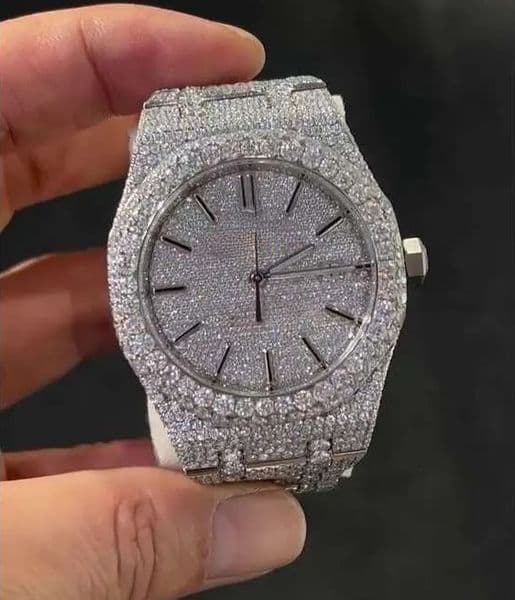 hip-hop style Vvs mechanical watch, suitable both men women. watch has passed the test and is available for free delivery.