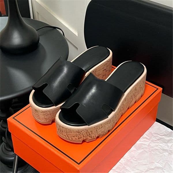 Summer wedge Sandals Mules Slippers Slides platform pump heels Women's luxury designer Casual Sand Party shoes factory footwear Size 35-42 NJU0001