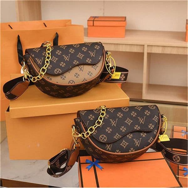 Women Saddle Bags Designer printing Fashion Bags Luxury Crossbody Shoulder Purses Handbag Women Clutch Travel Tote Bags 10A Designer hobo Chain Chest pack bag