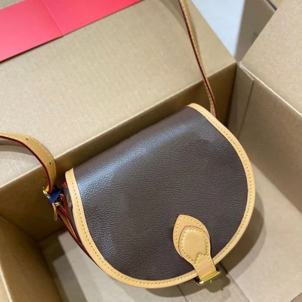 Designer Shoulder Bags Women Luxury Crossbody Leather Fashion Lady Saddle Phone Purse Messenger with Dust Bag