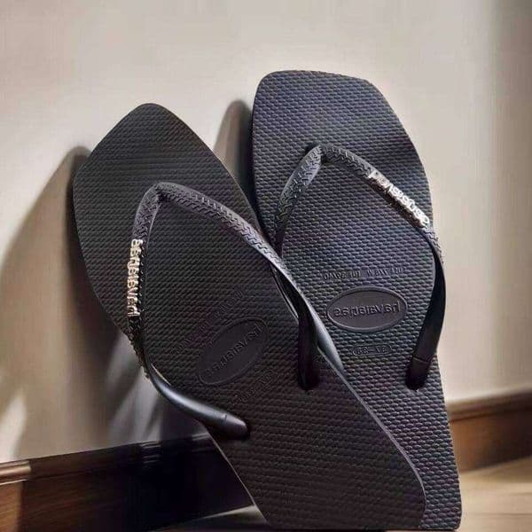 Fashionable Black Shoes Brazilian Flip Flops Sexy Plus house slippers for women Size Women's Outdoor Beach Slippers Zapatos De Mujer