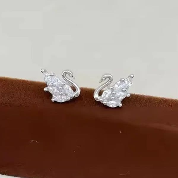 Stud Simple 925 Sterling Silver Cute Little Zircon Swan Stud Earrings For Woman Fashion Piercing Jewelry Aretes De Mujer Party Gift AA
