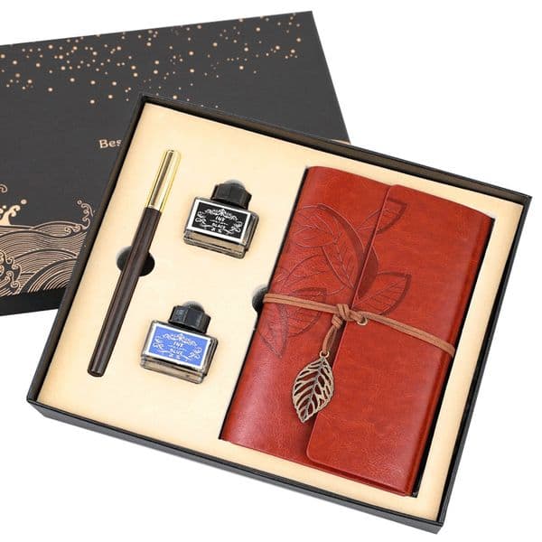 Bestseller European-style vintage wooden set students, British-style notebook writing pen set, birthday gift box, in stock for wholesale ddmytues