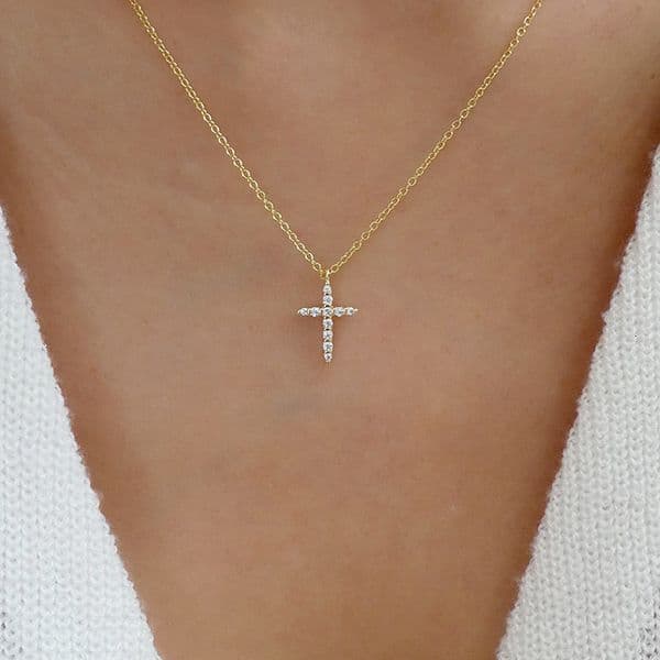 gold Cross Necklace Wholesale Personalized High-end Jewelry Ins Style Inlaid Diamond Alloy Pendant for Women