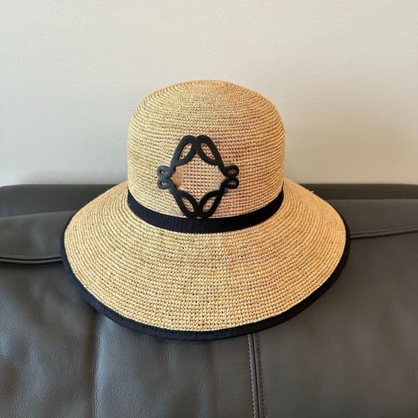 Hats Designers Women Designer Bucket Hat Woven Grass Wide Brim Fisherman Hat Chapeau Summer Breathable Sunscreen Large Brim Beach Vacation