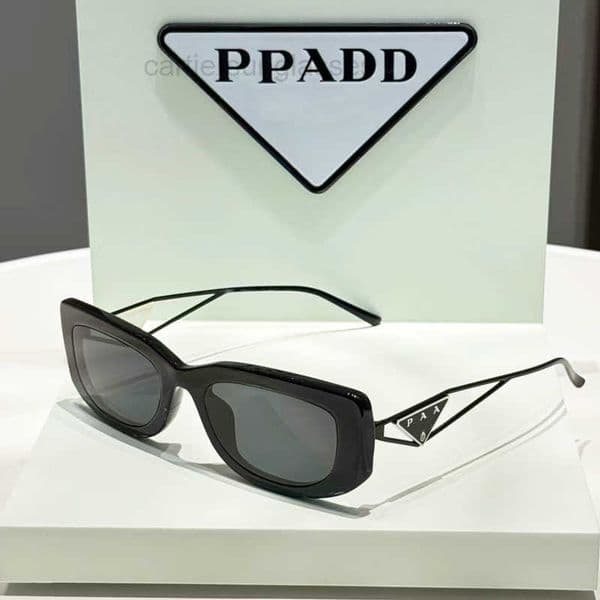 Luxury Designer Sunglasses for Women Classic Butterfly Triangle Sunglasses UV Protection Outdoor Beach Sunglasses Travel Essentials Exquisite Case B7R7