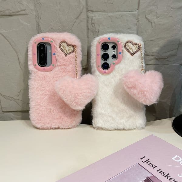 S26 Ultra 3D Love Fluffy Faux Fur Holder Cases For Samsung S25 Plus S24 S23 A17 A26 A36 A56 A16 Bling Diamond Rhinestone Heart-Shaped Hair Plush Fuzzy Warm