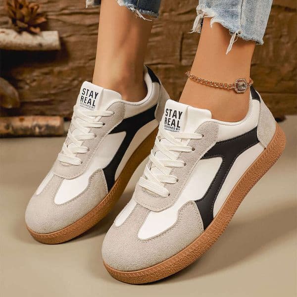 2026 Foreign Trade European American Large Design Shoe Size German Training Shoes Spring and Round Toe Versatile Lace-up Flat Low-top Sneakers for Women