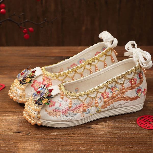2026 Chinese Style Shoes Elegant Hanfu Shoes For Women, Summer Height Increasing Bride Wedding Embroidered Shoes Champagne Beige Chinese Style Xiuhe Wedding Shoes