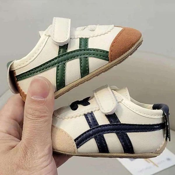Childrens Sneakers Boys Girls Soft Sole Nonslip Casual Student Running Baby Kids School Sports Warm Cotton Shoes C251008