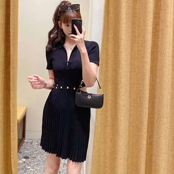 2026 Autumn/Winter A9 New Designer French Elegant Zipper Slim Black Knitted Women's Short Skirt
