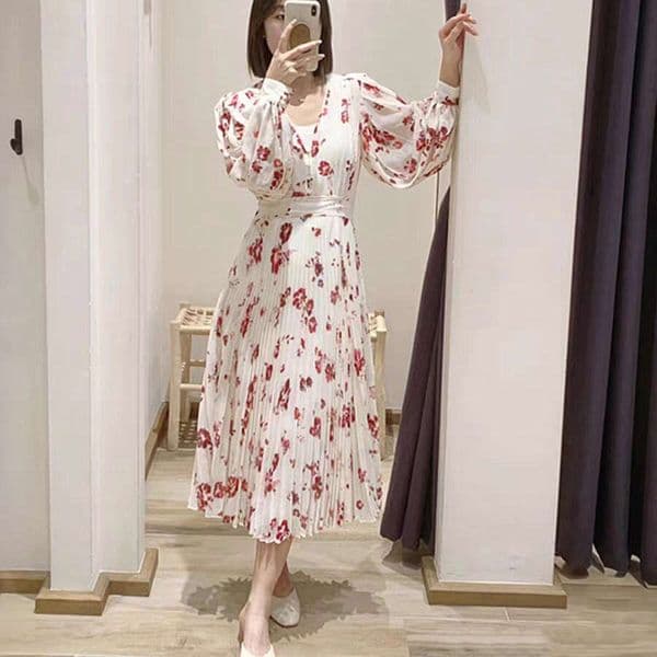 French niche 2026 spring designer fashionable double X21 rose print pleated modern elegant V-neck midi skirt
