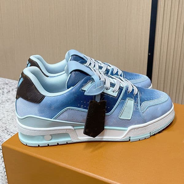Fashion New Womens Skateboarding Shoe Designer Mens Sneakers Blue men flat shoes Breathable mesh upper with TPU anti slip outsole Outdoor leisure running Lady shoes