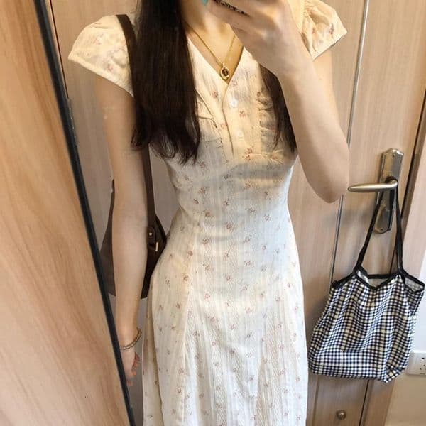 French Style Pear-shaped Body Dress For Designer Dress Women Summer New White Floral Puff Sleeve V-neck Long Dress