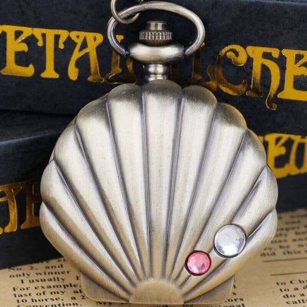 Vintage Bronze Lovely Quartz Pocket Watch Shell Shape Chain Antique Necklace Pendant Men Women