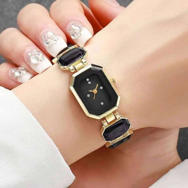 Elegant Women's Watch Fashion Rectangle Dial Ladies Quartz Wrist Watches Girls Clock Reloj HombreWithout Box