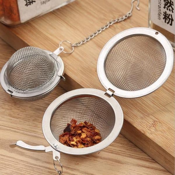 Stainless Steel Tea Pot Infuser Sphere Mesh Strainer Ball Keychain Key Ring Locking Tea Leaf Herbal Filter Tool 5.5cm