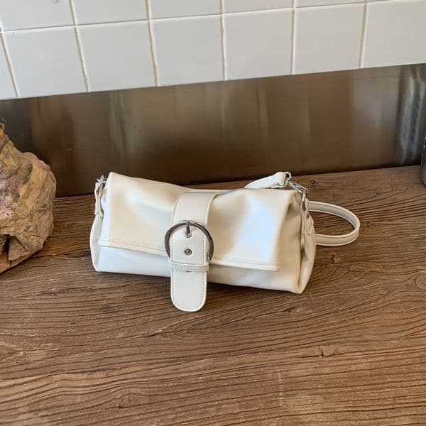 High-quality niche handbag for women, 2026 spring new model, personalized trendy light luxury shoulder and crossbody bag