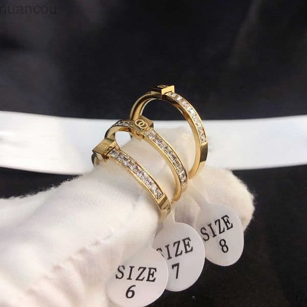 Jewelry Designer Fashion Rings 18K Gold Plated Stainless Steel Crystal Letter Ring Fine Finger Ring Luxury Women Love Wedding Jewelry Supplies Accessories Size 6 7 8
