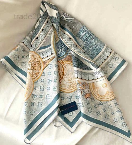 42style Luxurys Designer Silk Scarf Women Letters Printed Square Scarves Head Silk Femme Wraps Beach Shawls Bandana Lady Hijabs 90X90CM