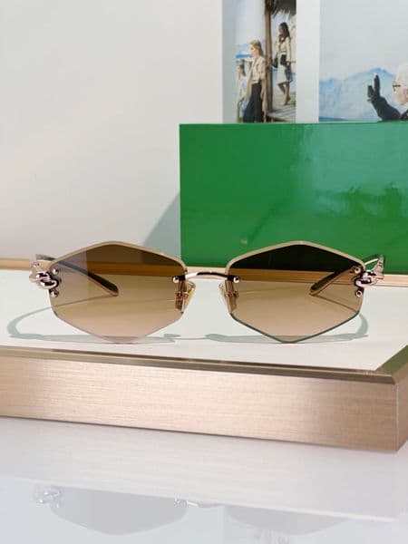 Luxury Designers Womens Sunglasses For Women Men Sun Glasses Mens Designer 1435S Fashion Style Protects Eyes Random Box
