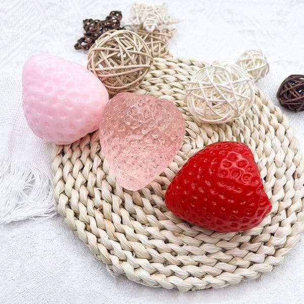 Strawberry Taba Squeeze Toys Simulation Solid Strawberry Squishy Sensory Toys School Office Anxiety Stress Relief Fidget Toys for Kids and Adults By Sea..