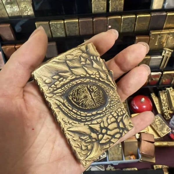Limited Edition ZORRO Oil Brass Personality Constantine Creative Heavy Armor Oversized Lighter