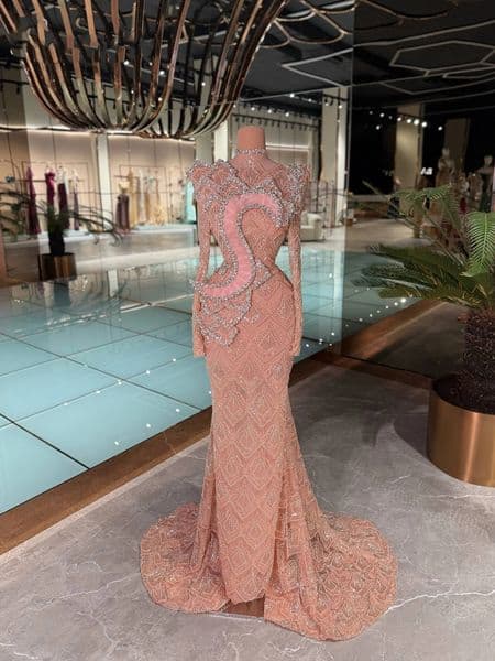 New Special Evening Dresses With Crystals Long Sleeves Formal Prom Dresses Elegant High Neck Celebrity Dresses Customized