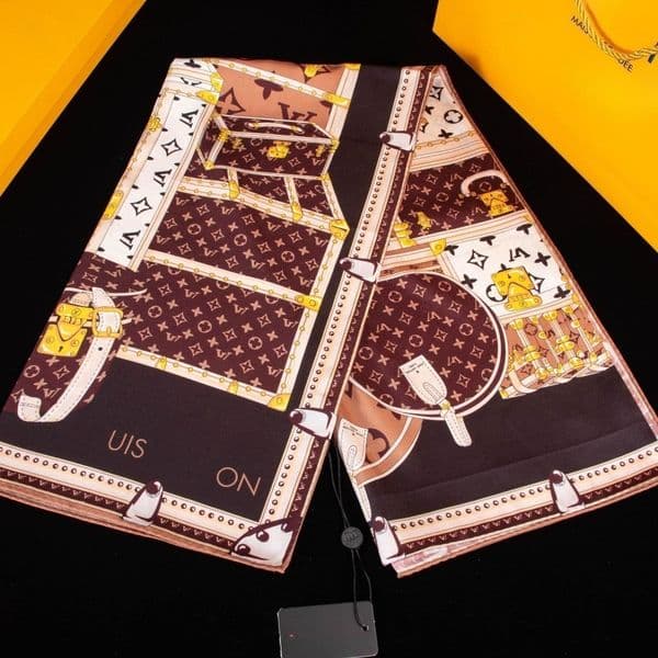 90cm Luxury Designer Scarf Brand Silk Square Scarf Hijab Women Bandana Soft Scarves Neckerchief Ladies Hair Shawl Wrap HeadbandNew Plants