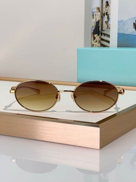 Luxury Designers Womens Sunglasses For Women Men Sun Glasses Mens Designer 1855L Fashion Style Protects Eyes Random Box