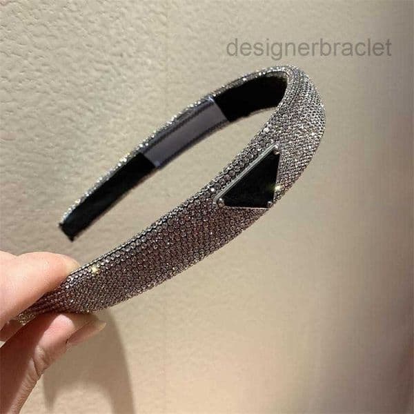 Brand Designer Triangle Letter Headband Women Girls Letters Hairband with Stamp Hair Accessories High Quality Sparkling Diamond HairBands