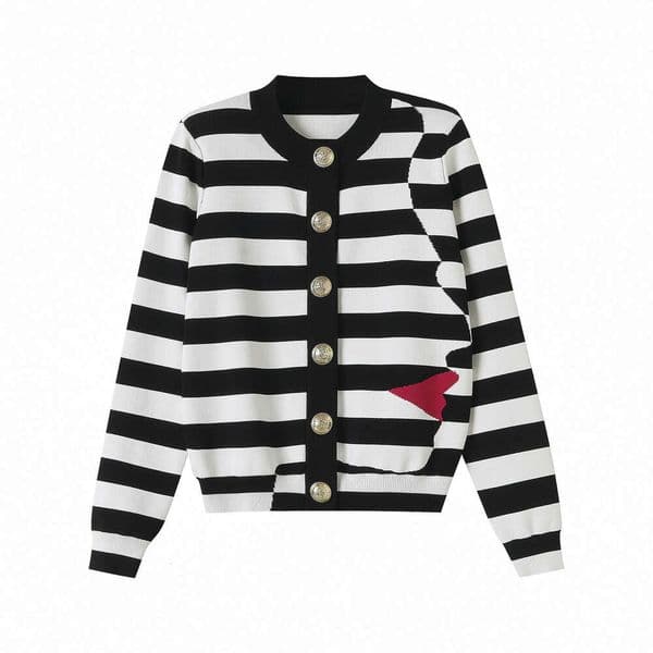 2026 Spring and Autumn New Designer Black and White Stripe CC Slim Fit Exquisite Pearl Button Round Neck A16 Knitted Women's Cardigan