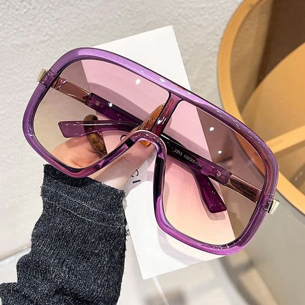 High Quality Purple Shield Sunglasses for Women Cute Style UV Protection for Beach Holiday Outfits