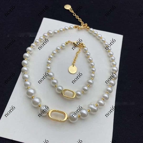 quality Letter pearl women Designer necklace elegant Jewelry Set Bracelet Gifts for Lady Pendant Necklaces High Version #424 04JY#