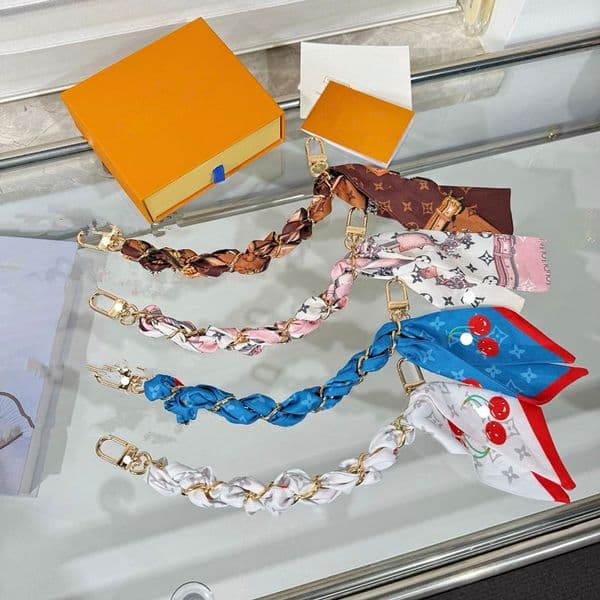 Portable Silk Scarf Chain Designer Key Chain Womans Bag Charm Purse Charm Silk Cherry Charm Keychains Luxury Bag Chain Accessories Gift