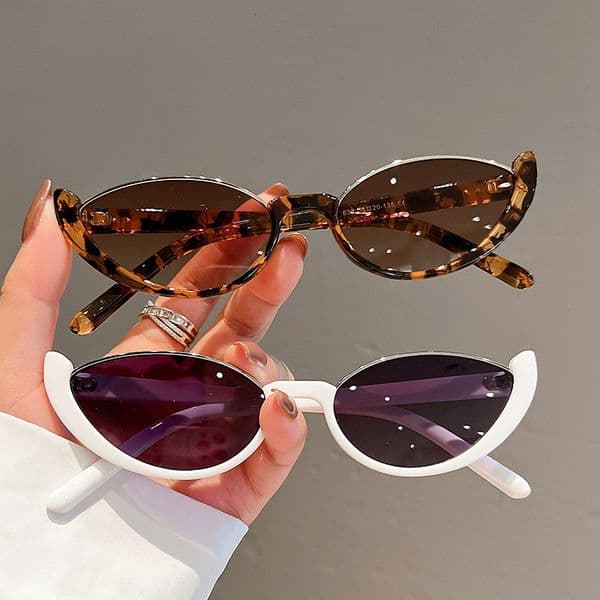 Free Shipping High Value Retro Narrow Cat Eye Sunglasses for Women Niche Fashion Shades