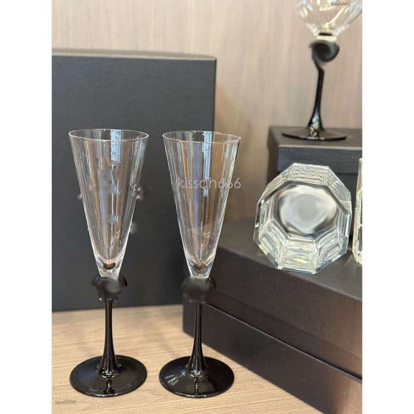 Designer's semi transparent wine glass set with 2 crystal wine glasses, business gift wine glass gift box