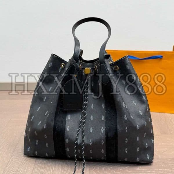 Mens Womens Luxurys Designer New Tote Bags Leather Paintings Handbag Commuter Large Capacity Shopping Business Trip Travel Bag 44Cm