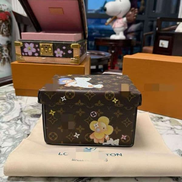 Cross-Border New Christmas Storage Box for Accessories, Keychains, Small Items, Dustproof Organizer, Leather Waterproof Display Box, Universal