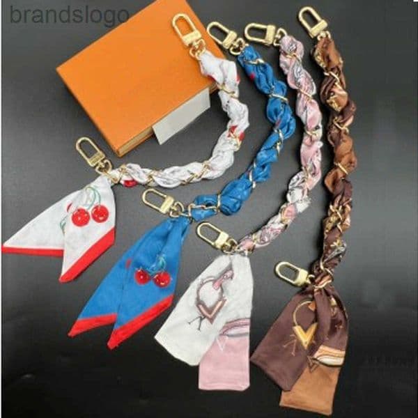 Designer Classic Letter Scarf Charm Keychain Bag Charms Unisex Keychain Accessory Christmas Gift
