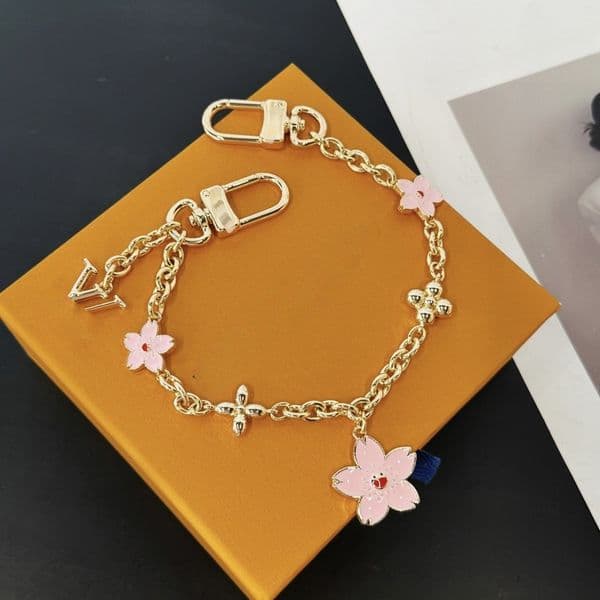 designer bag charm keychains Cherry blossom keychain letter brand Keychain Car Key Fashion Keyring Bag Charm Lovers Gift