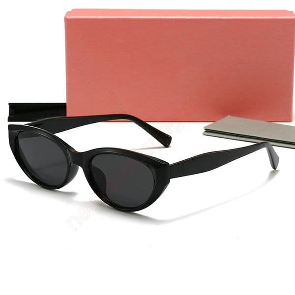 The New Retro Oval Frame Sunglasses Personality Catwalk Small Frame Sunglasses Glasses Men's/Women's Universal UV400 Eyewear
