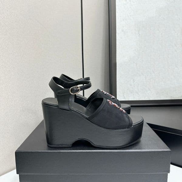 Designer Sandals Women Luxury Heels Fashion High Heel Sandals Designer Women Shoes Elegant Designer Heels For Women Premium Luxury Designer Footwear