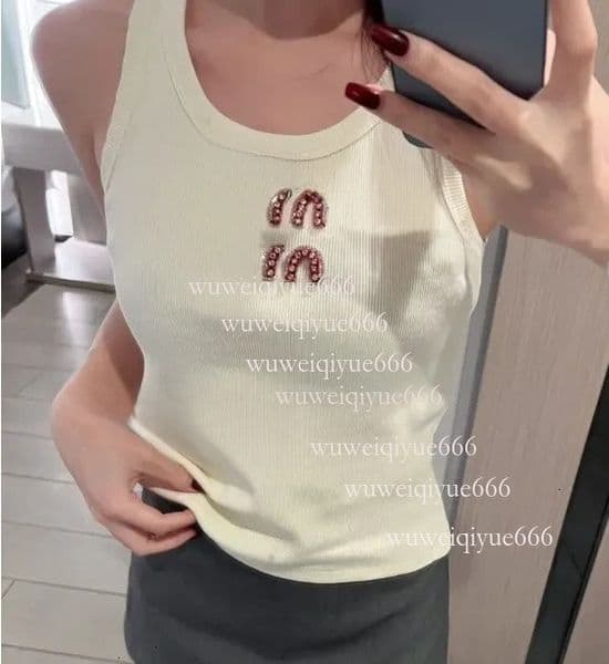 88 Woman Designer tan sexy halter tops Summer Womens knits Tanks Diamond Embroidery T-Shirts Printed Tees Tops Short Street Round Shirt Leisure Sleeveless