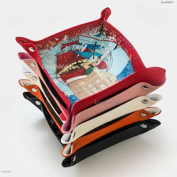 Modern sailboat printed leather storage tray 25x25cm desktop storage box, suitable for storing jewelry, keys, and cosmetics